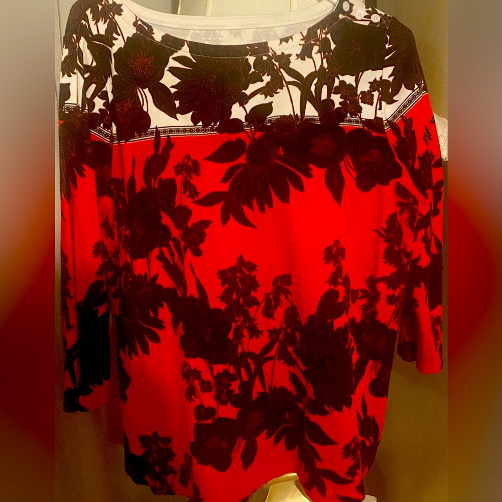Charter Club, size L, floral red and white top